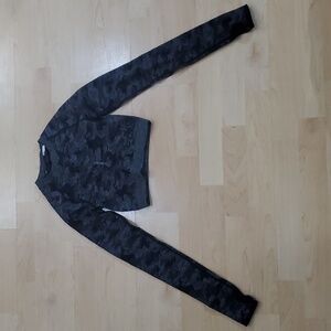 Gymshark Gray Army Fatigue-Patterned Long-sleeved Top